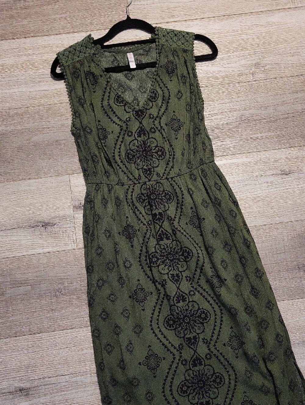 Xhilaration Olive Green Sleeveless Embroidered Maxi Dress